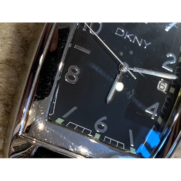 DKNY Large Rectangular Case Date Watch - Picture 11 of 12
